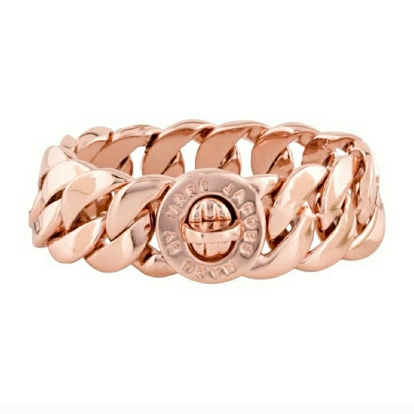 Marc Jacobs Jewelry - NWT! Marc Jacobs Rose Gold Chain Bracelet w/ Logo Detail Lock Clasp